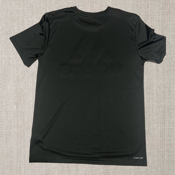 Boys Adidas T shirt - Picture 2 of 4